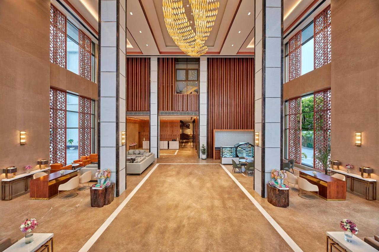 Doubletree By Hilton Varanasi Dış mekan fotoğraf