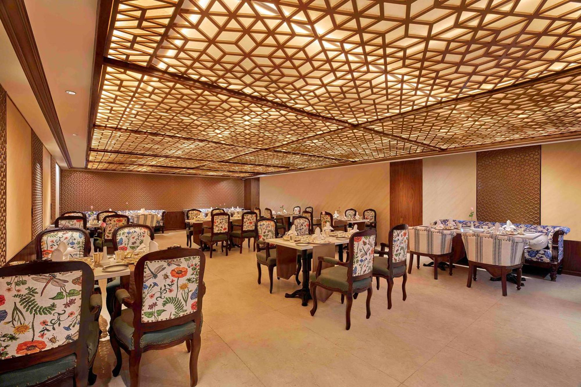 Doubletree By Hilton Varanasi Dış mekan fotoğraf