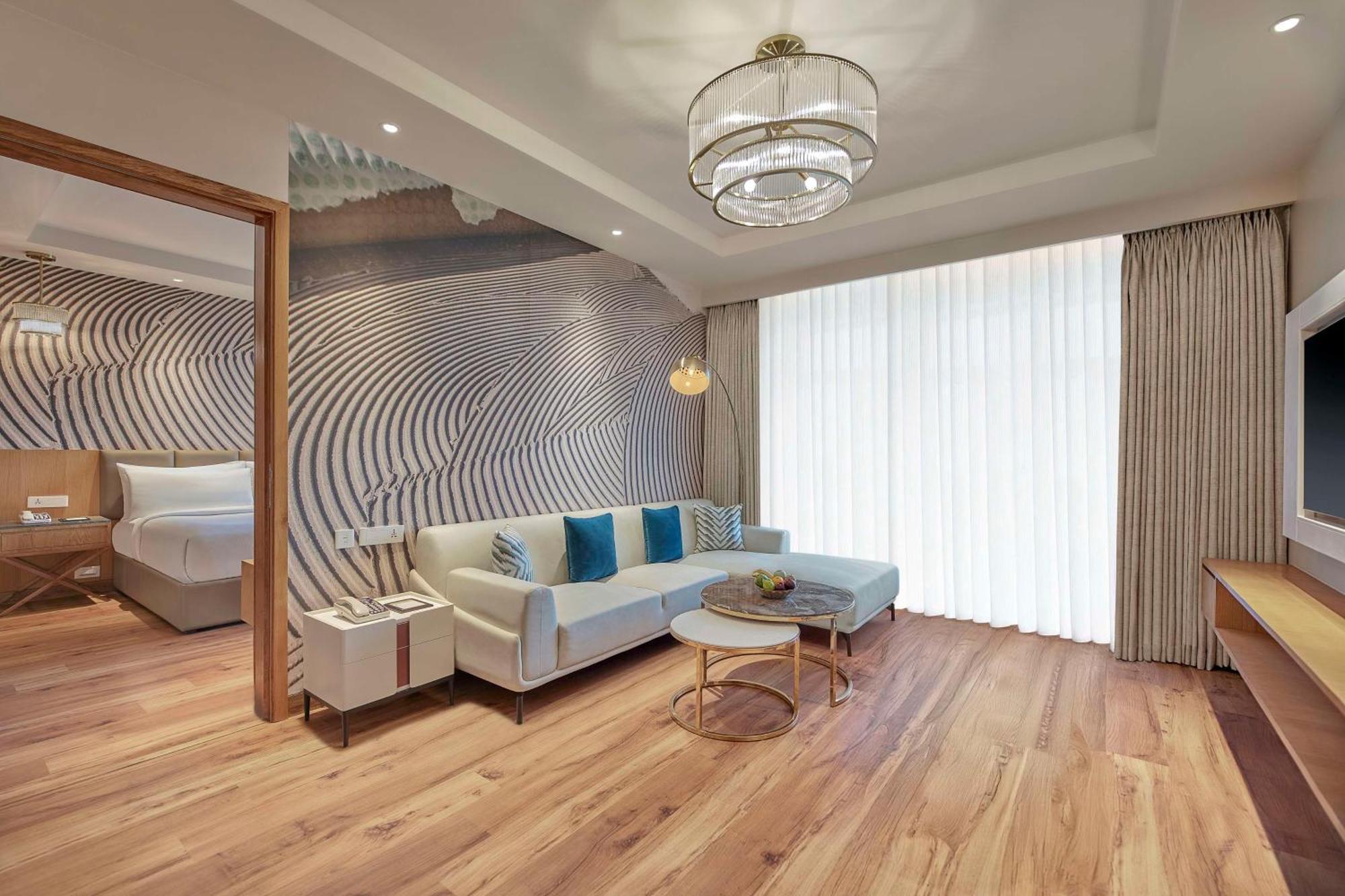 Doubletree By Hilton Varanasi Dış mekan fotoğraf